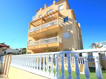 48850stunning2bedapartmentjust200mfromthebeac