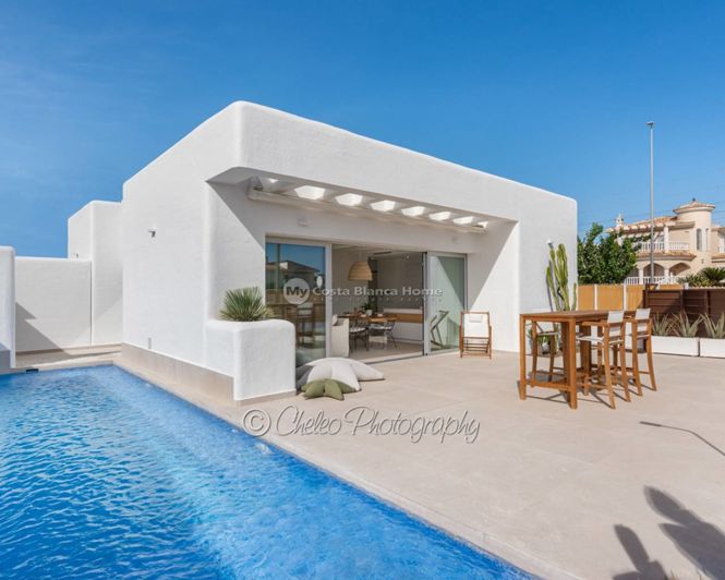 Image No.1-3 Bed Villa for sale