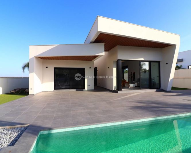 Image No.1-3 Bed Villa for sale