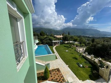 Photo 3 - Villa 300 m² in Ionian Islands