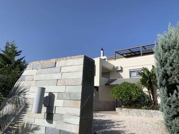 1 - Loutraki, Property