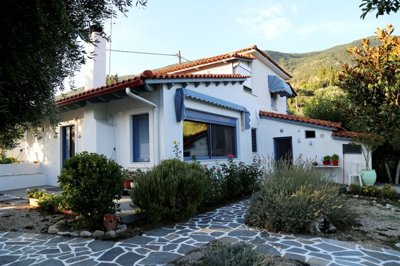 Photo 1 - Cottage 200 m² in Peloponnisos