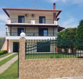 1 - Halkidiki, Property