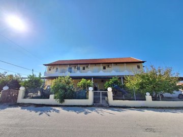 Photo 1 - Hotel 440 m² in Ionian Islands