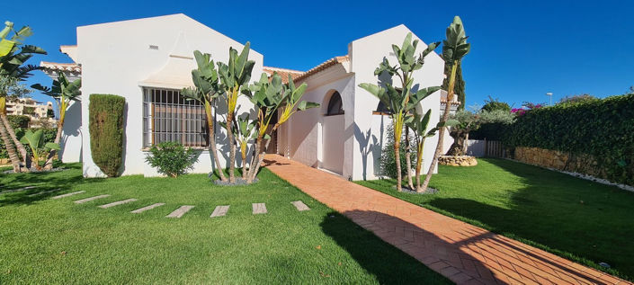 Image No.1-3 Bed Villa for sale