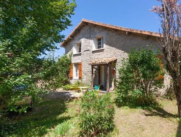 1 - Charente, House