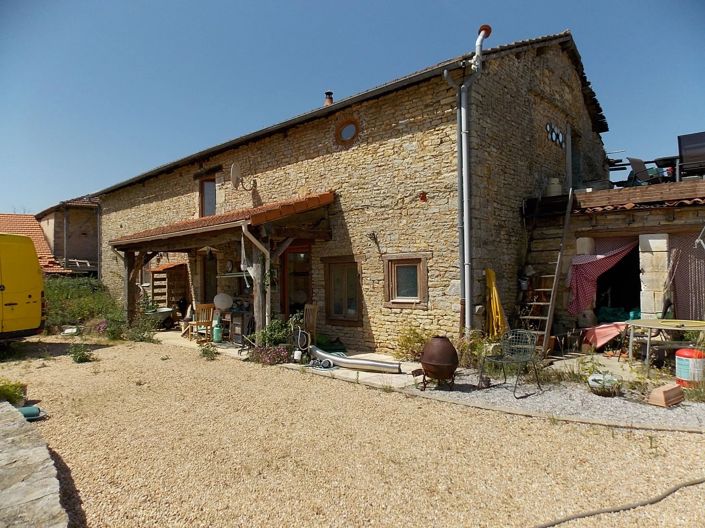 Image No.1-Ferme de 4 chambres à vendre à Pleuville