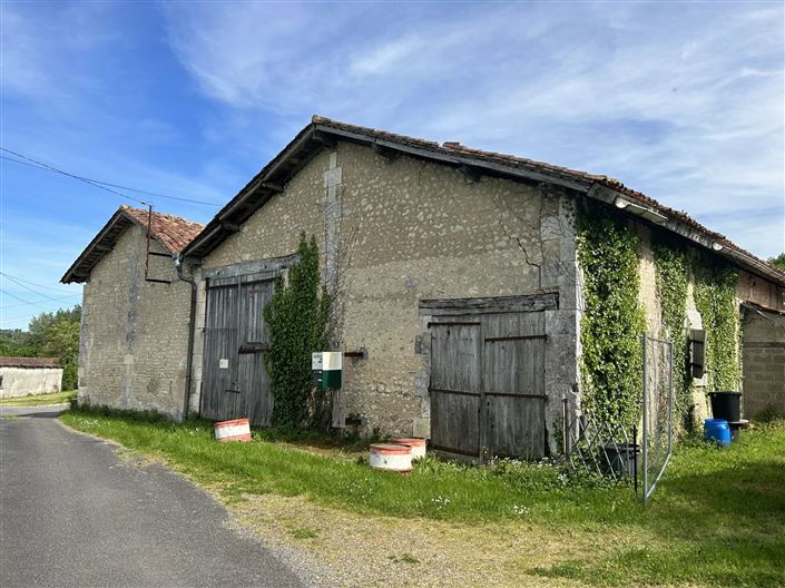 Image No.1-Barn for sale