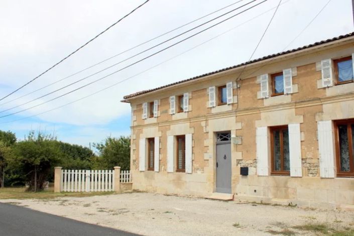 Image No.1-Maison de 4 chambres à vendre à Semoussac