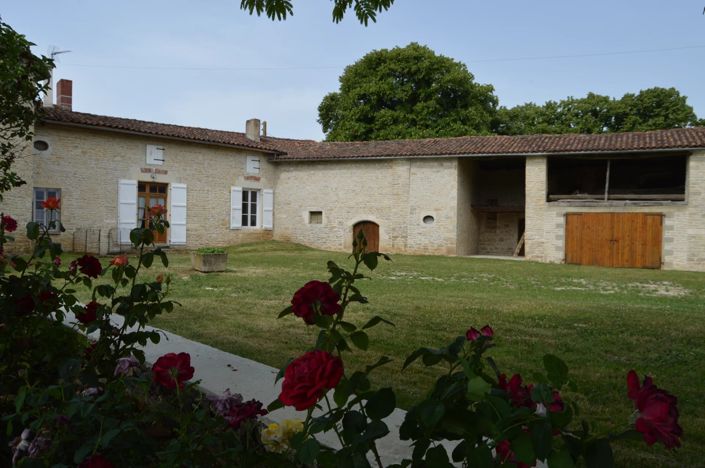 Image No.1-Maison de 2 chambres à vendre à Villefagnan