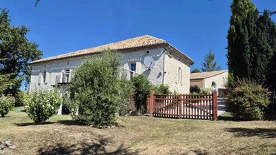 1 - Montaigu-de-Quercy, Maison