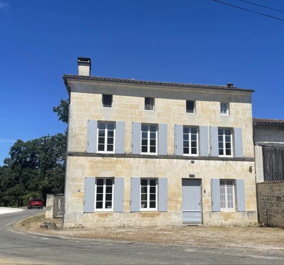 Image No.1-Maison de 5 chambres à vendre à Jonzac