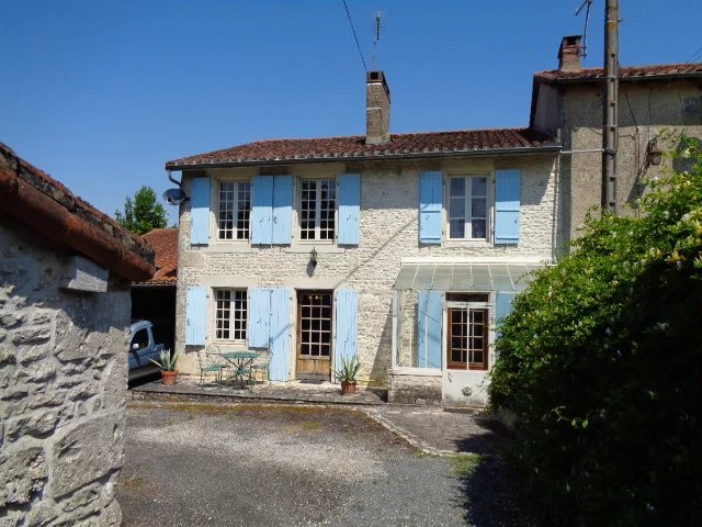 Image No.1-Maison de village de 4 chambres à vendre à Verteuil-sur-Charente