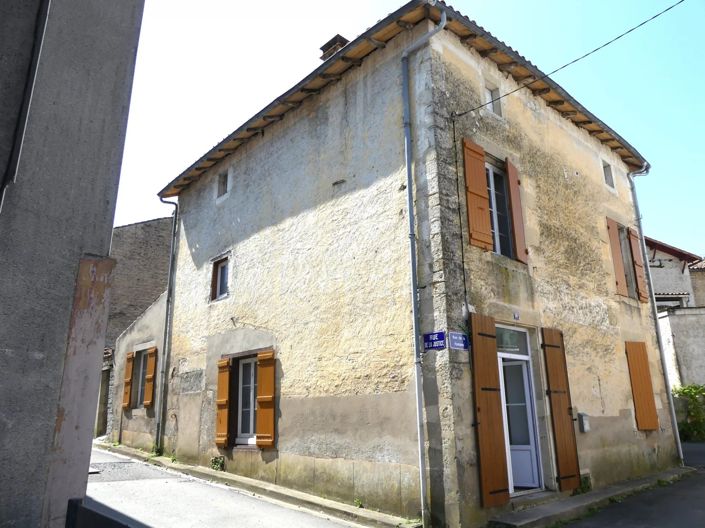 Image No.1-Maison de 3 chambres à vendre à Chef-Boutonne