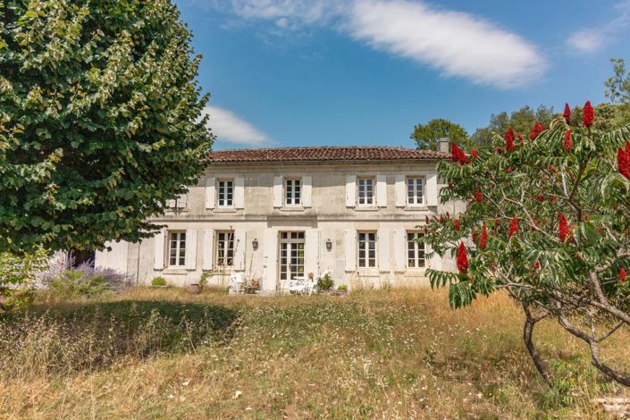 Image No.1-Maison de 4 chambres à vendre à Saint-Même-les-Carrières