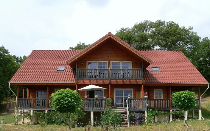 Image No.1-5 Bed Chalet for sale