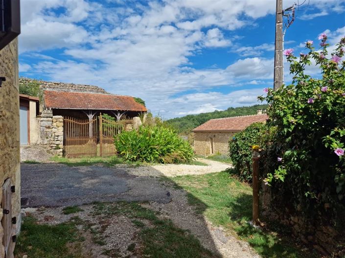 Image No.1-Barn for sale