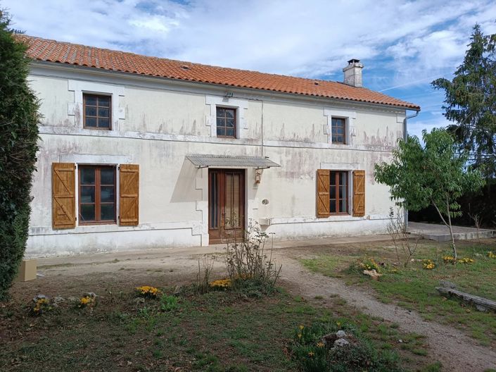 Image No.1-Maison de village de 2 chambres à vendre à Villefagnan