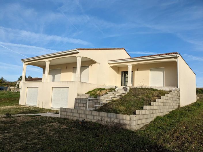 Image No.1-Maison de 3 chambres à vendre à Jarnac