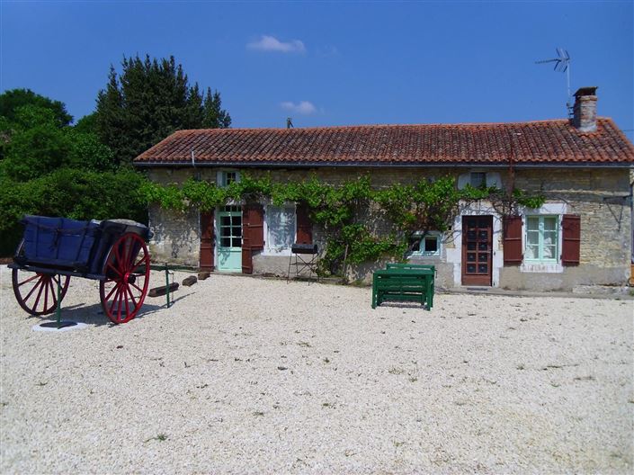 Image No.1-6 Bed Farmhouse for sale