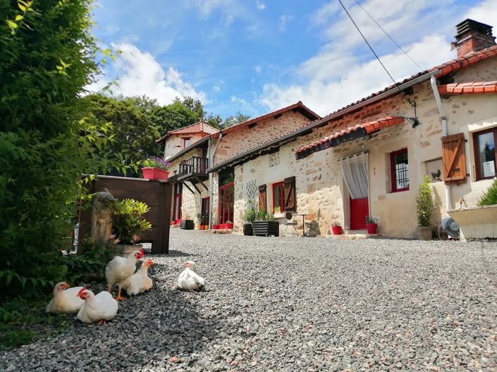 Image No.1-Maison de village de 4 chambres à vendre à Montrollet