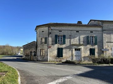 1 - Dordogne, Maison de village