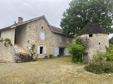 1 - Cahors, House