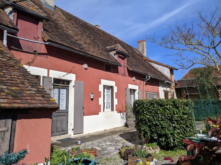 Image No.1-Maison de village de 3 chambres à vendre à Thollet