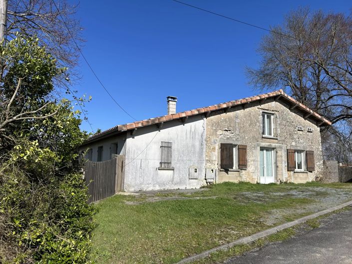 Image No.1-Maison de village de 2 chambres à vendre à Charente