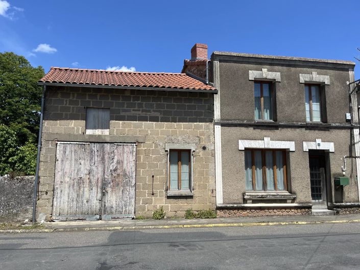 Image No.1-Maison de 4 chambres à vendre à Lathus-Saint-Rémy