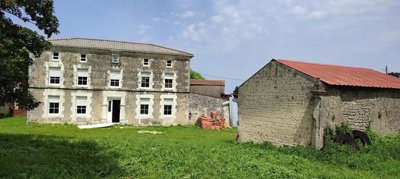 1 - Charente, Maison de village