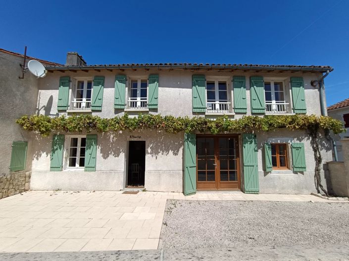 Image No.1-Maison de 3 chambres à vendre à Saint-Jean-d'Angély