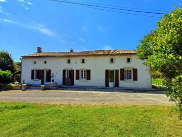 1 - Saint-Bonnet-sur-Gironde, House