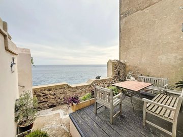 1 - Collioure, Property