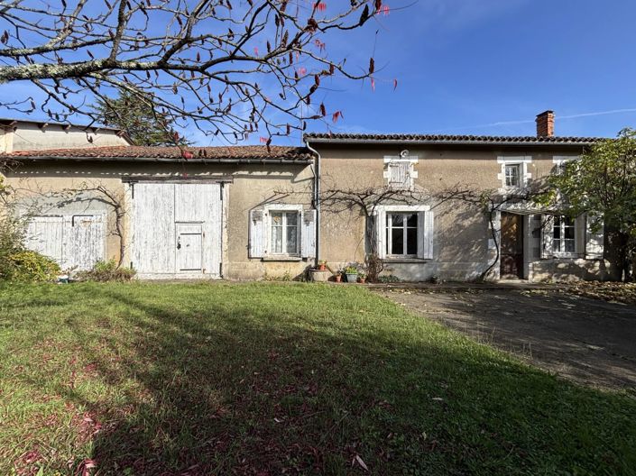 Image No.1-Maison de 2 chambres à vendre à Saint-Gourson