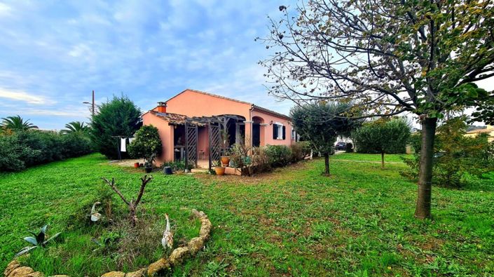 Image No.1-Maison de 4 chambres à vendre à Herault