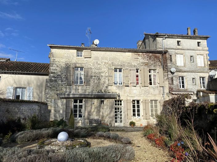 Image No.1-Maison de 5 chambres à vendre à Villebois-Lavalette