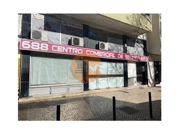1 - Lisbon, Commercial