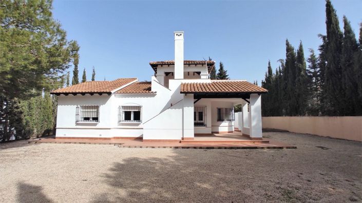 Image No.1-3 Bed Villa for sale