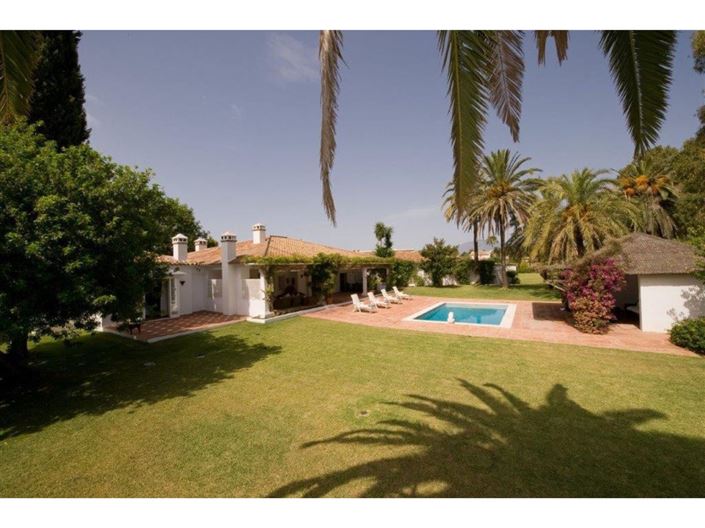 Image No.1-4 Bed Villa for sale