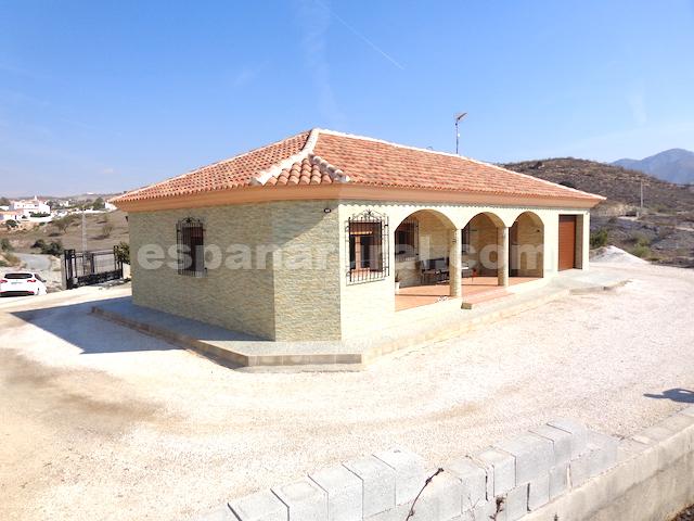 Image No.1-3 Bed Villa for sale