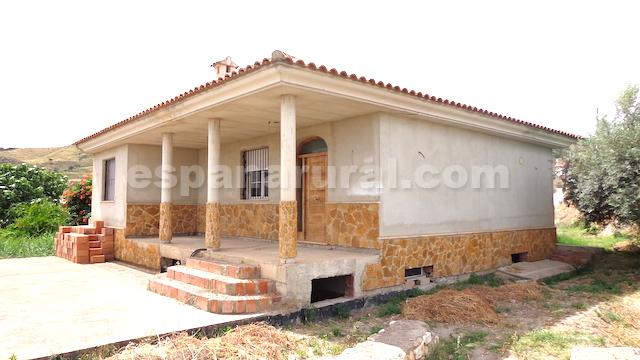 Image No.1-3 Bed Villa for sale