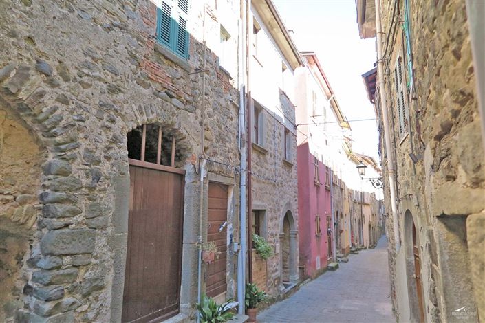 Image No.1-Maison de village de 4 chambres à vendre à Villafranca in Lunigiana