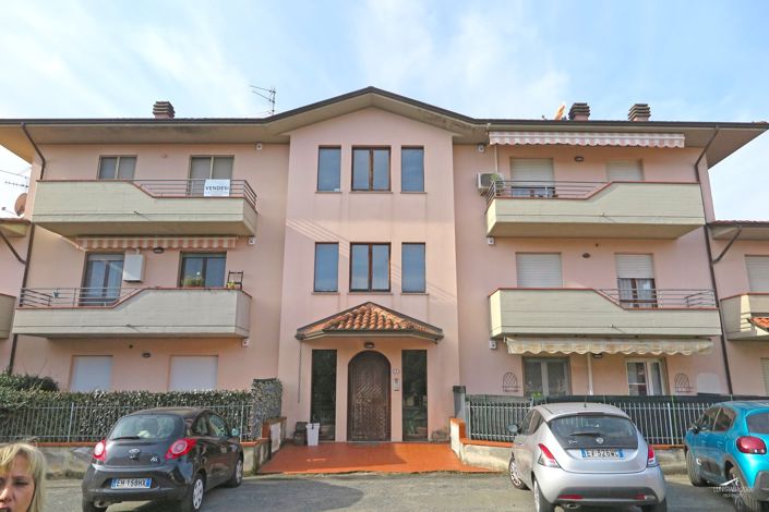 Licciana Nardi, Apartment