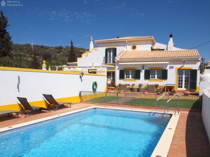 Image No.1-4 Bed Villa for sale