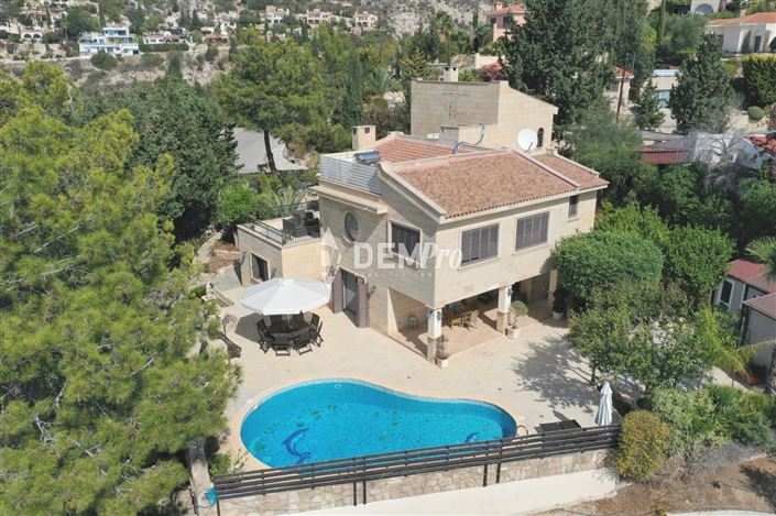 Image No.1-4 Bed Villa for sale