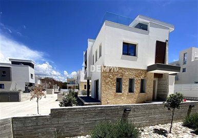 26047-villa-for-sale-in-chlorakafull