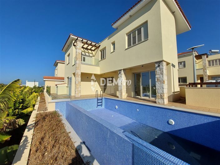 Image No.1-3 Bed Villa for sale