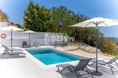 48737-villa-for-sale-in-peyiafull