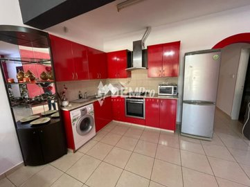 52012-apartment-for-sale-in-peyiafull